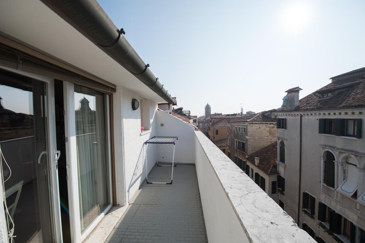 Savoia & Jolanda Apartments 2 Veneza Exterior foto