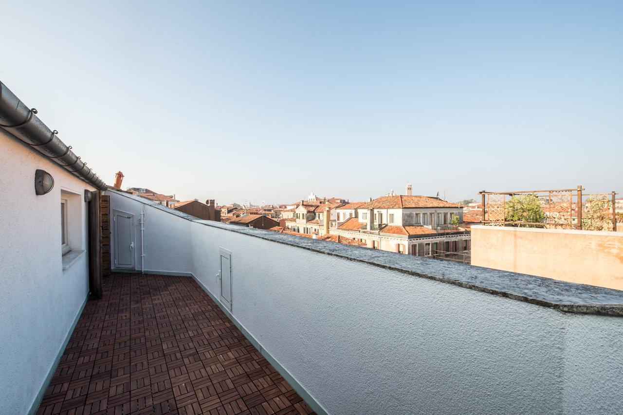 Savoia & Jolanda Apartments 2 Veneza Exterior foto